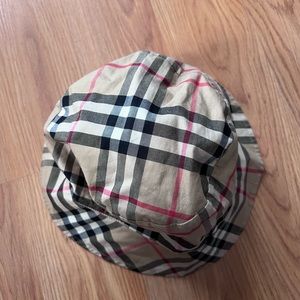 Toddler Burberry bucket hat